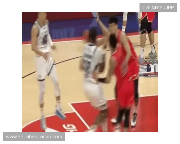 琼斯旱地拔葱暴力补扣山东男篮对阵北京首节占得先机